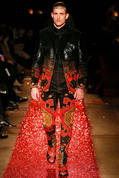 Look 53